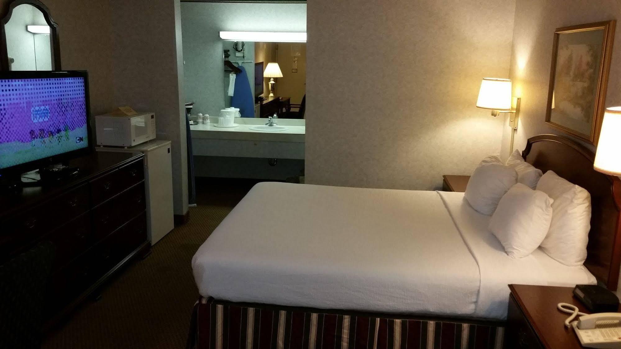 Best Western Plus Wausau Tower Inn Extérieur photo